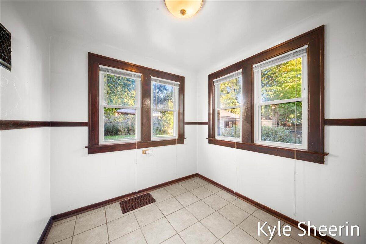 507 Elliot Street SE Grand Rapids MI 49507