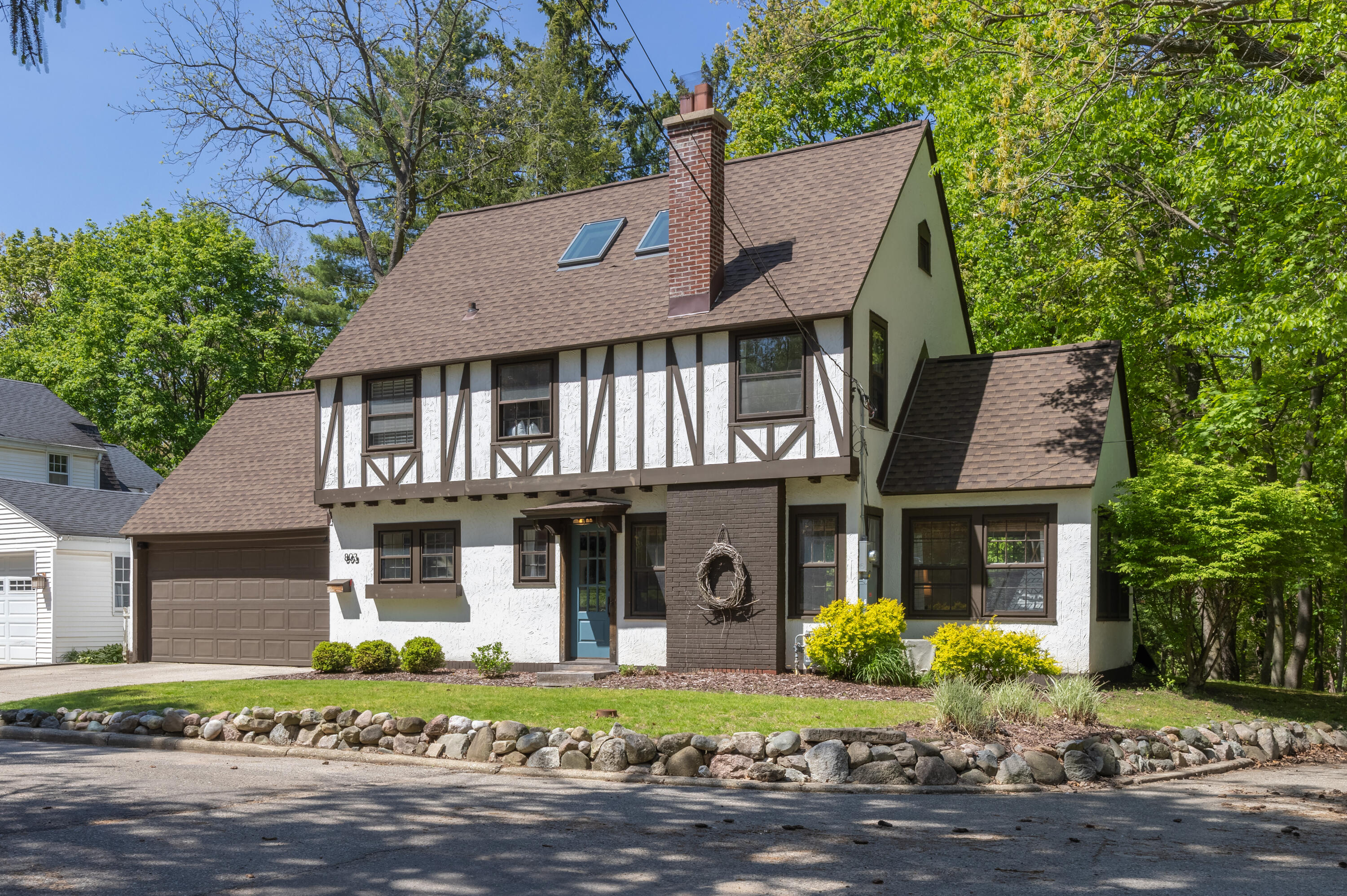 803 Forest Glen Boulevard Kalamazoo MI 49008