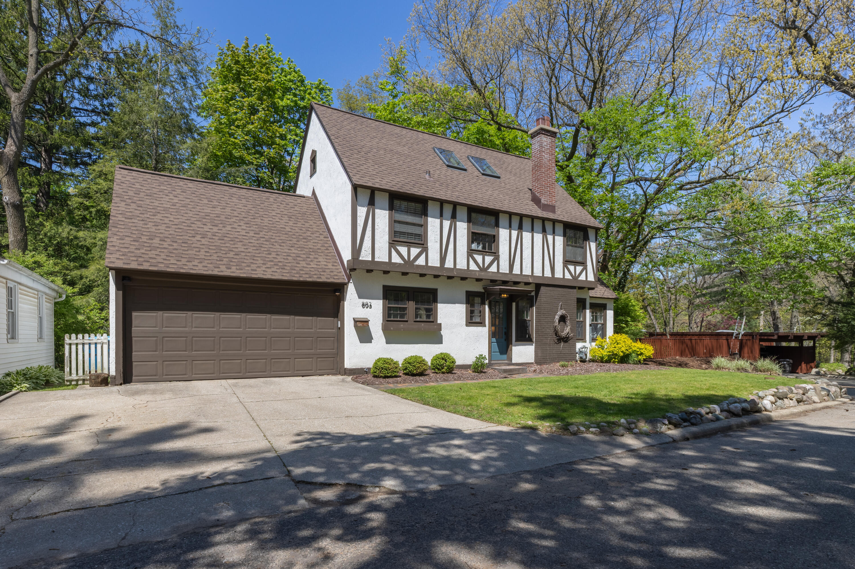 803 Forest Glen Boulevard Kalamazoo MI 49008