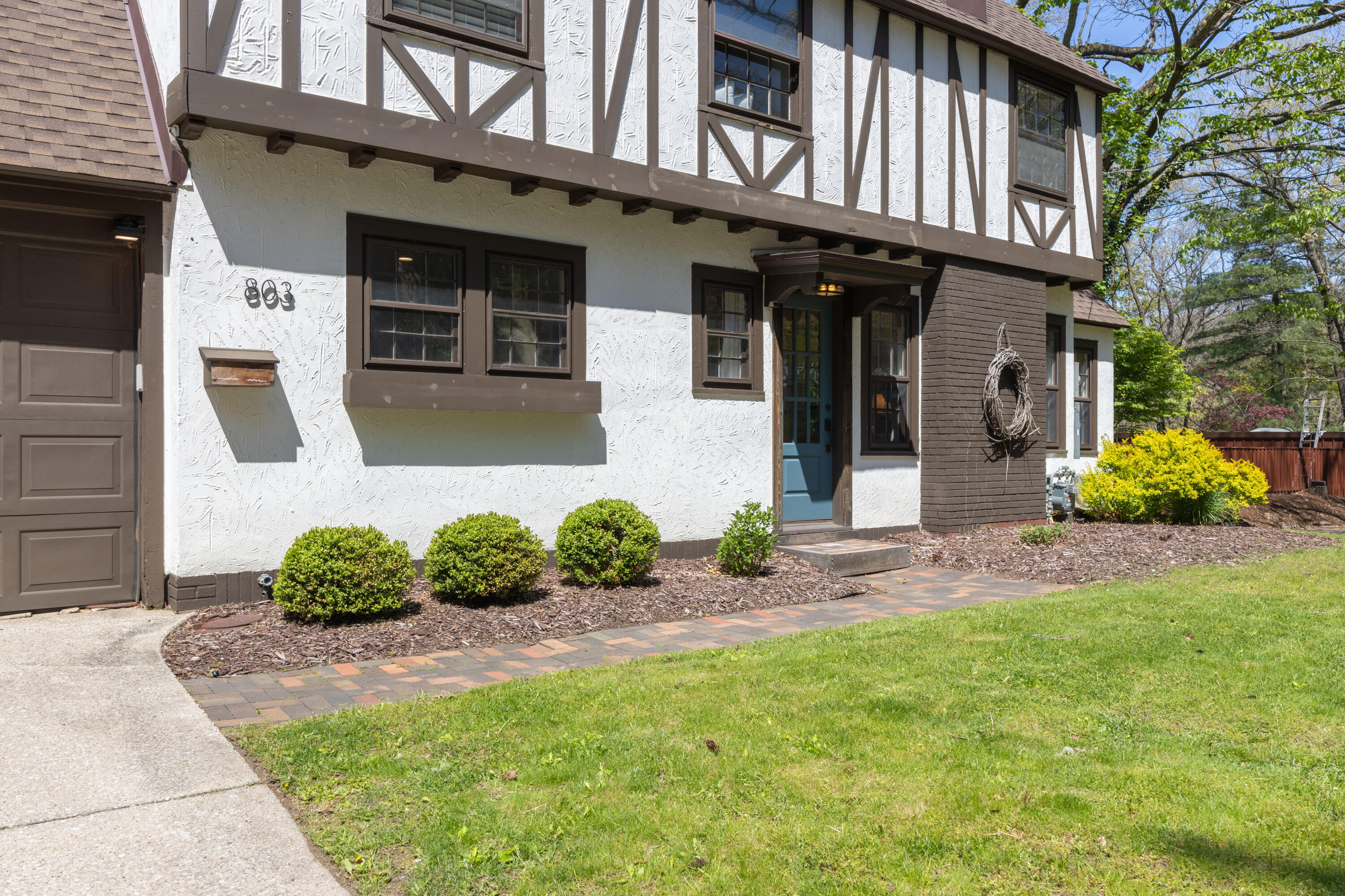 803 Forest Glen Boulevard Kalamazoo MI 49008