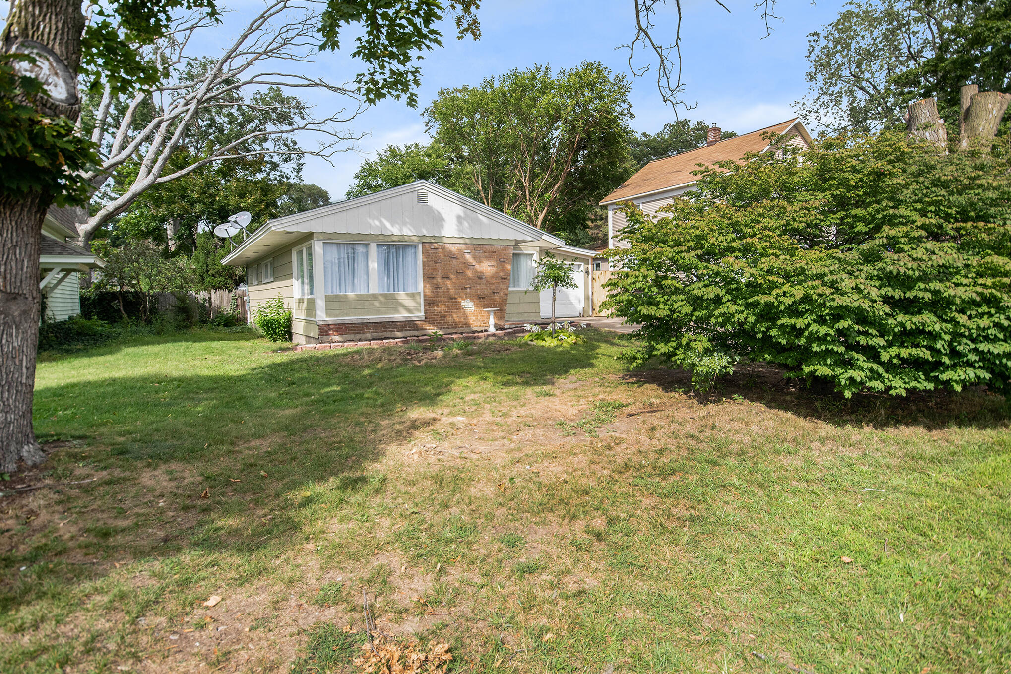 153 Vander Veen Avenue Holland MI 49424