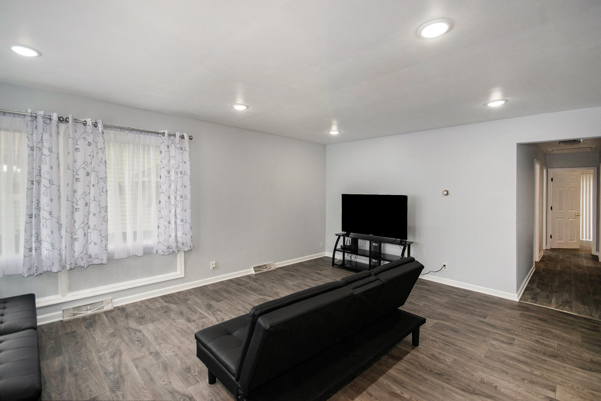 153 Vander Veen Avenue Holland MI 49424