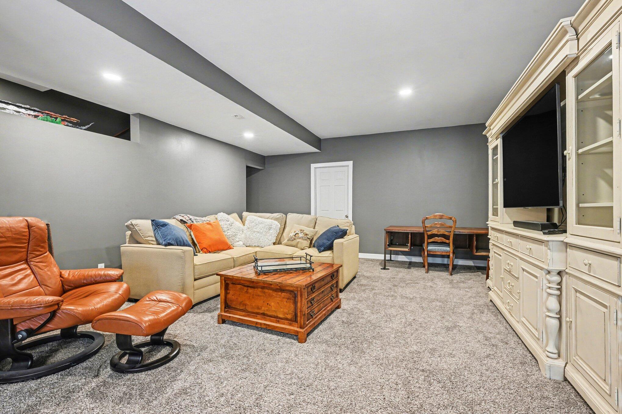 6390 Shugarbush Trail Kalamazoo MI 49009