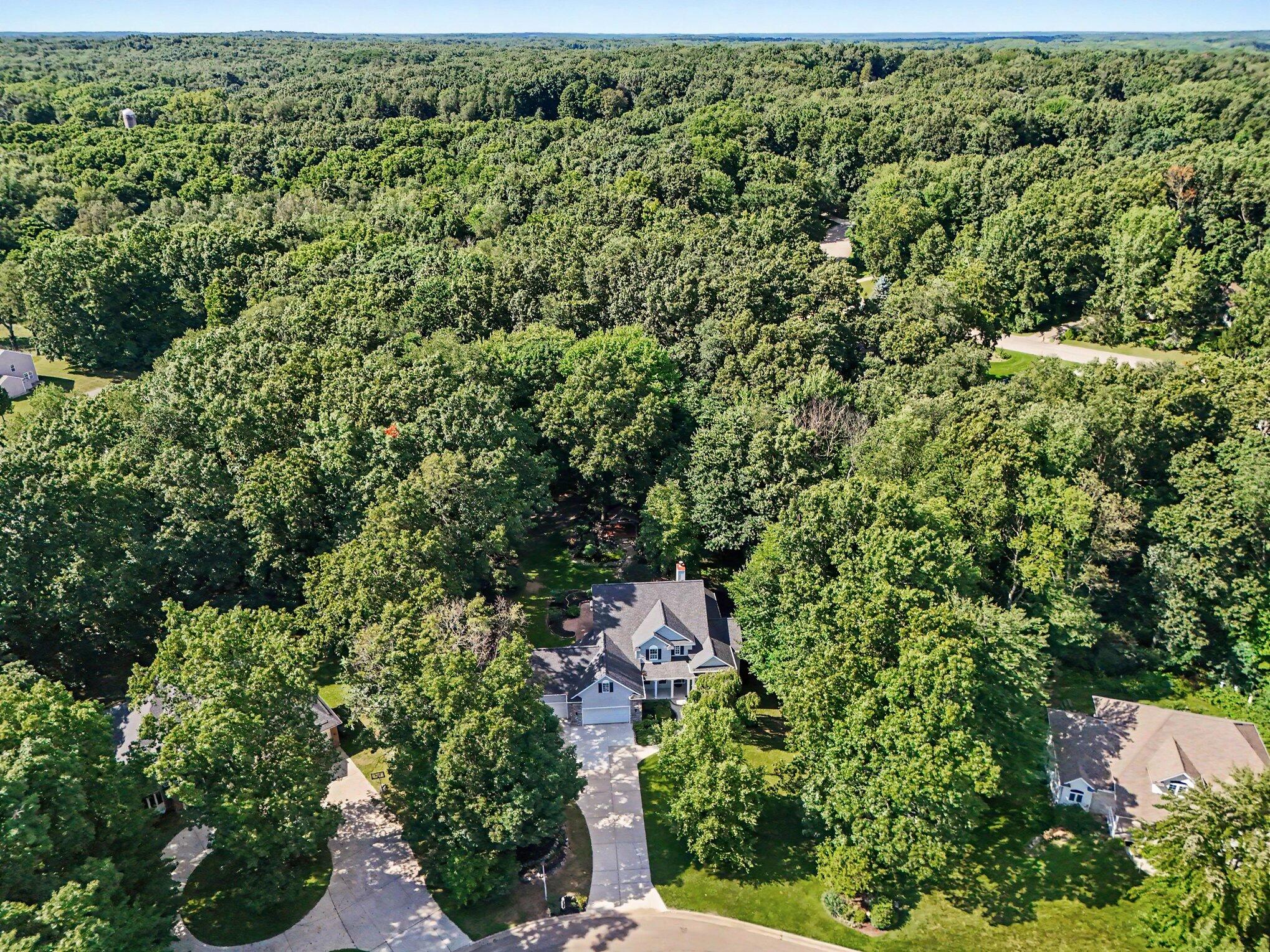 6390 Shugarbush Trail Kalamazoo MI 49009