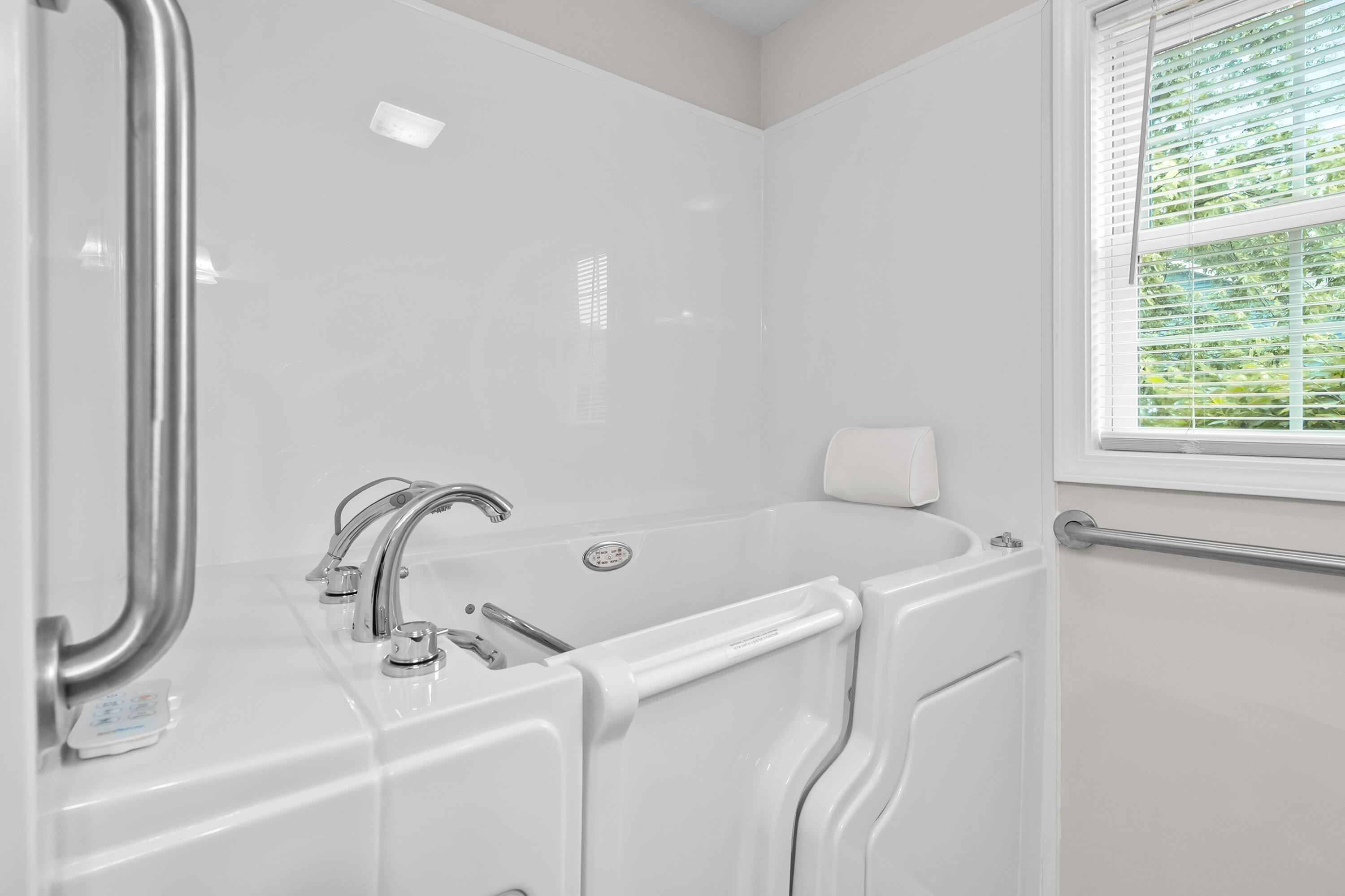 10907 Autumn View Lane Portage MI 49002