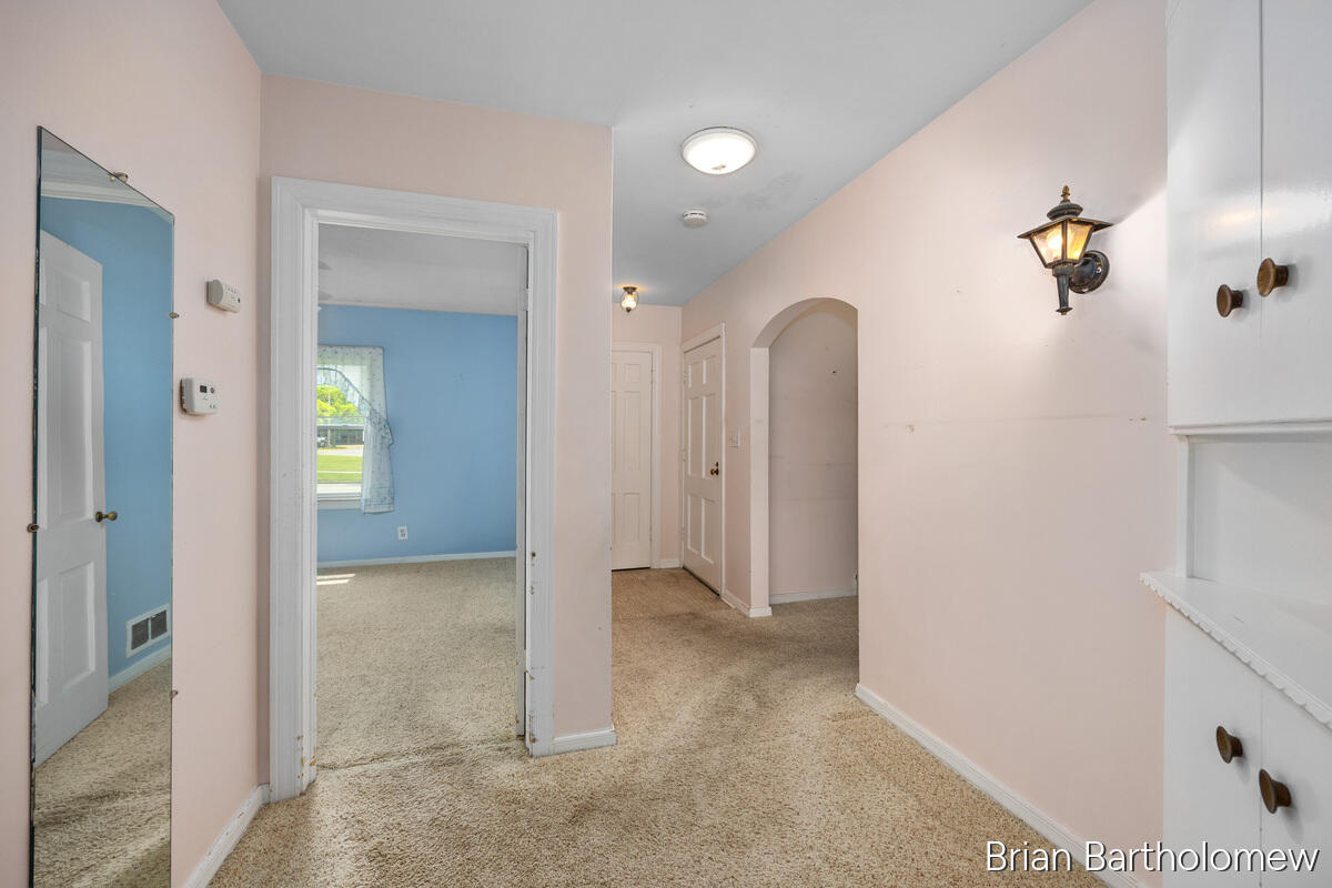 1635 Burton Street SE Grand Rapids MI 49506