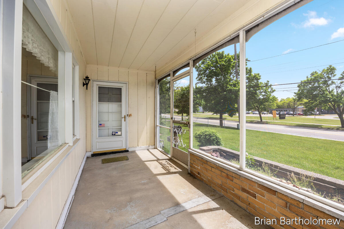 1635 Burton Street SE Grand Rapids MI 49506