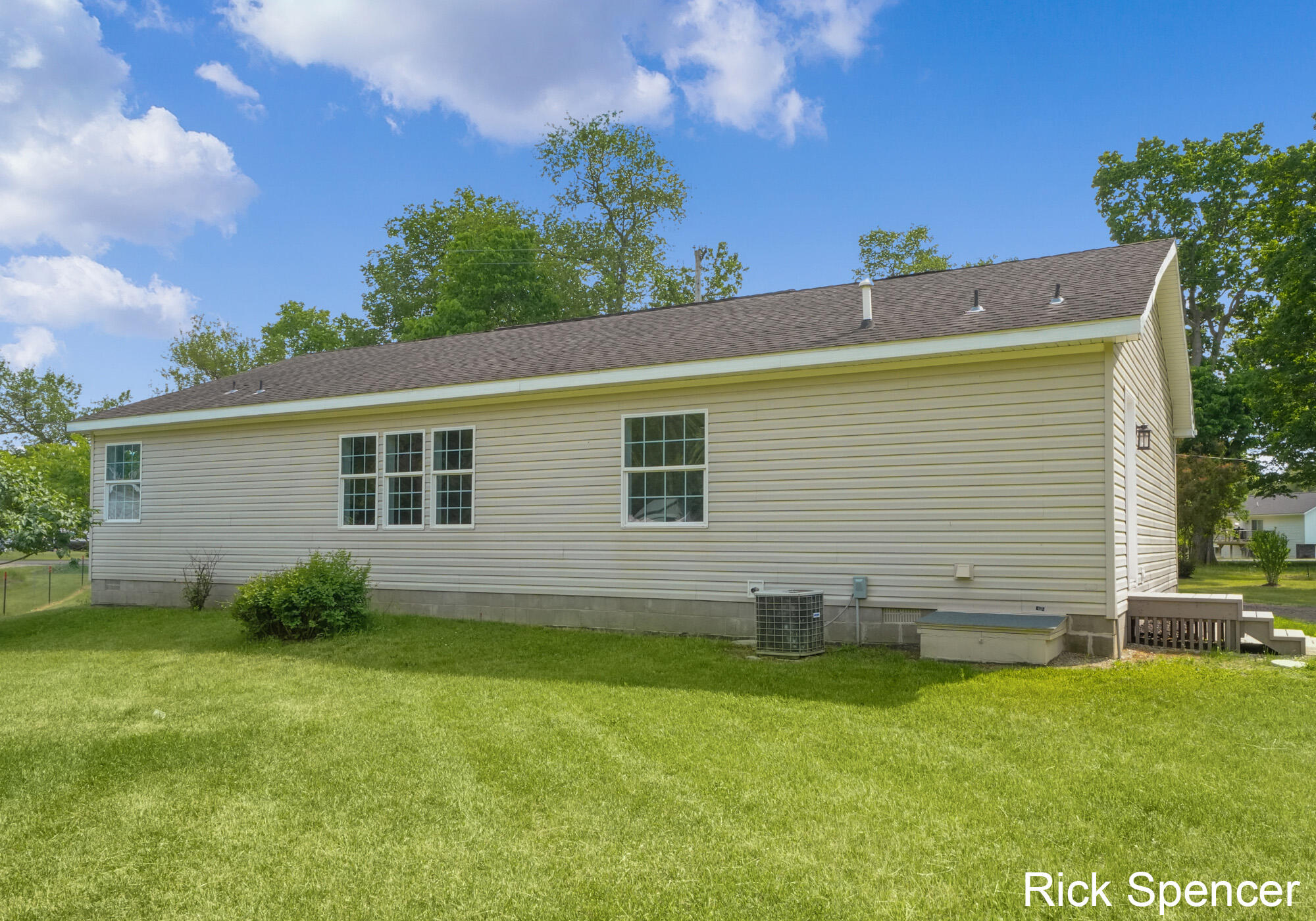 3321 Babylon Road Allegan MI 49010