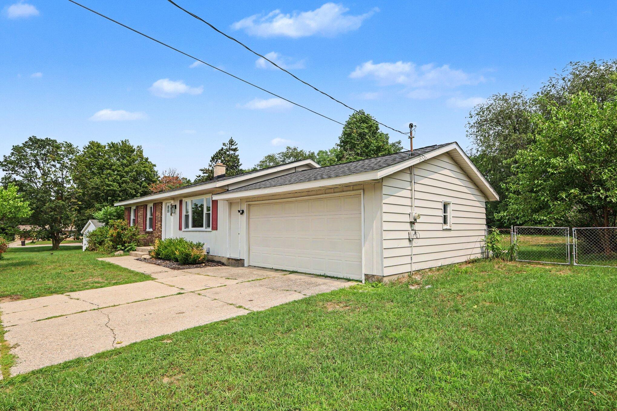 6838 Bonnie Avenue SE Grand Rapids MI 49508