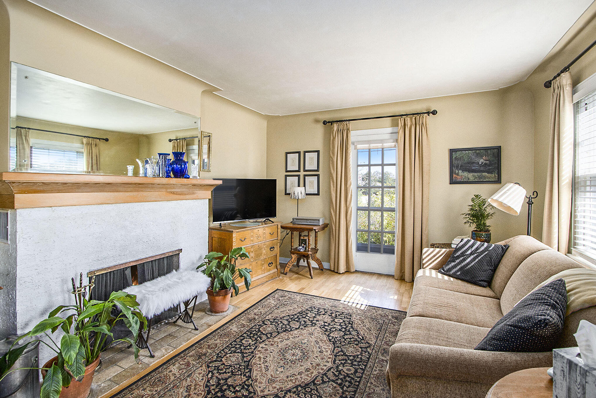 4611 Plainfield Avenue NE Grand Rapids MI 49525