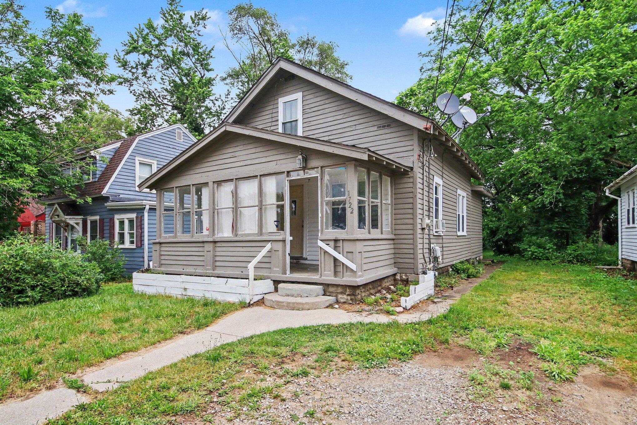 1722-1727 Alto Avenue SE Grand Rapids MI 49507