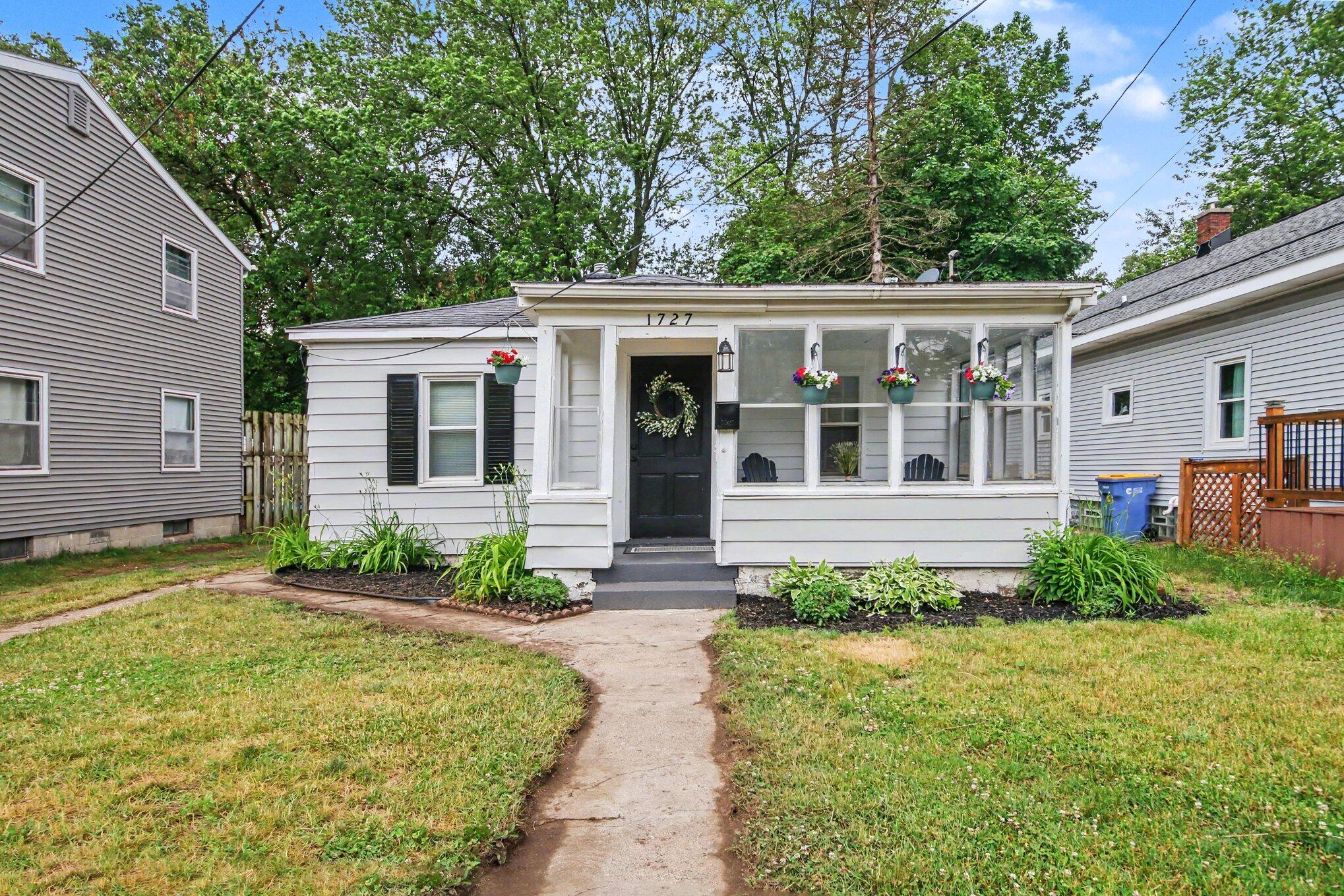 1722-1727 Alto Avenue SE Grand Rapids MI 49507