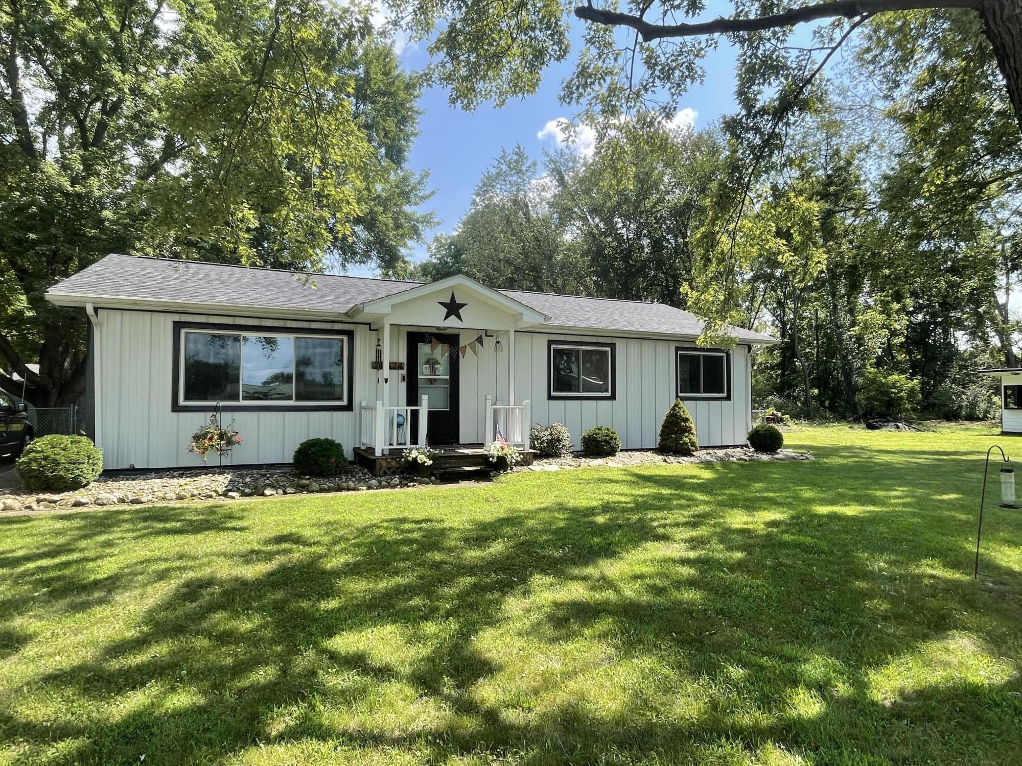 28624 Wilson Drive Dowagiac MI 49047