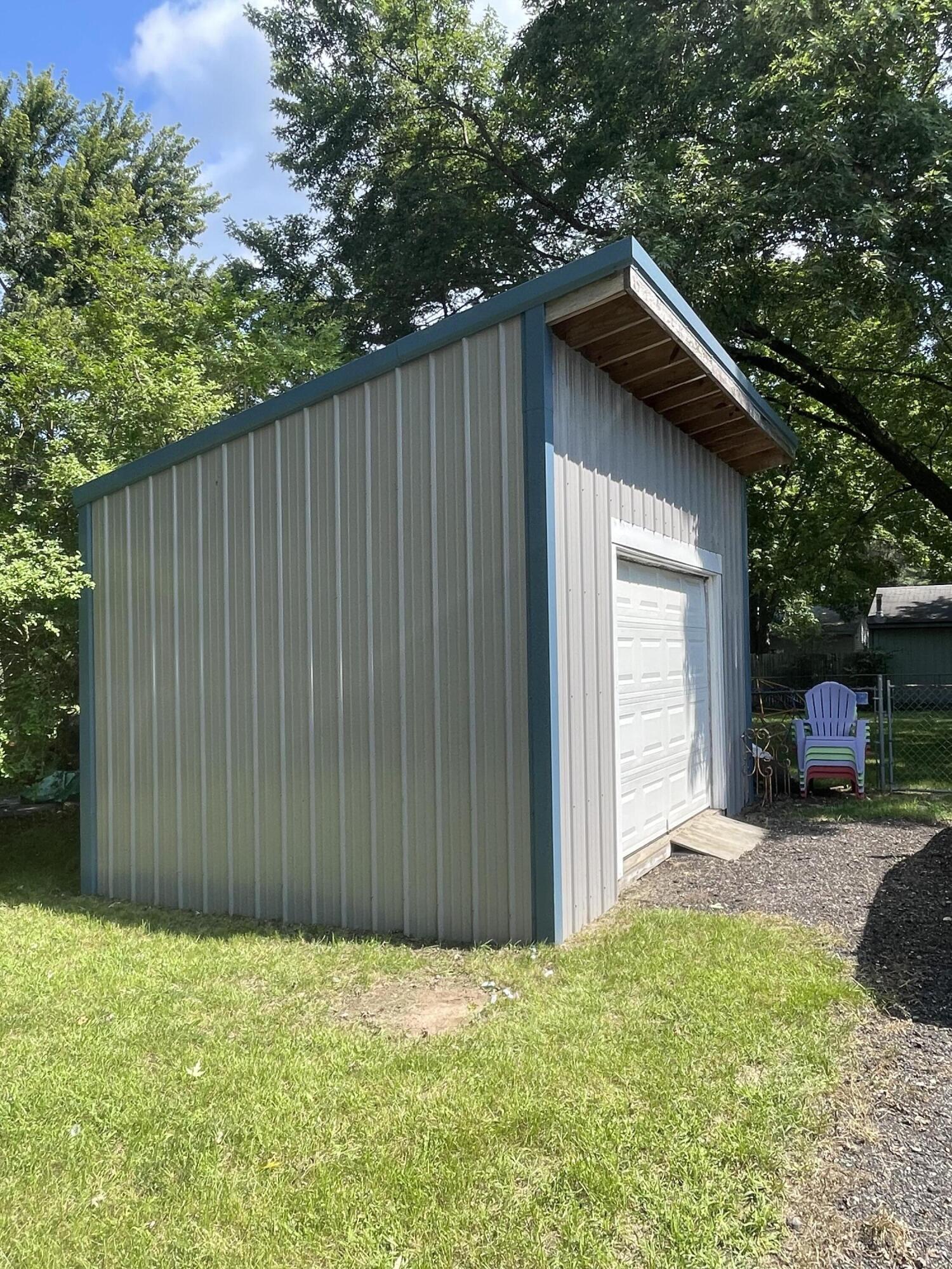 28624 Wilson Drive Dowagiac MI 49047