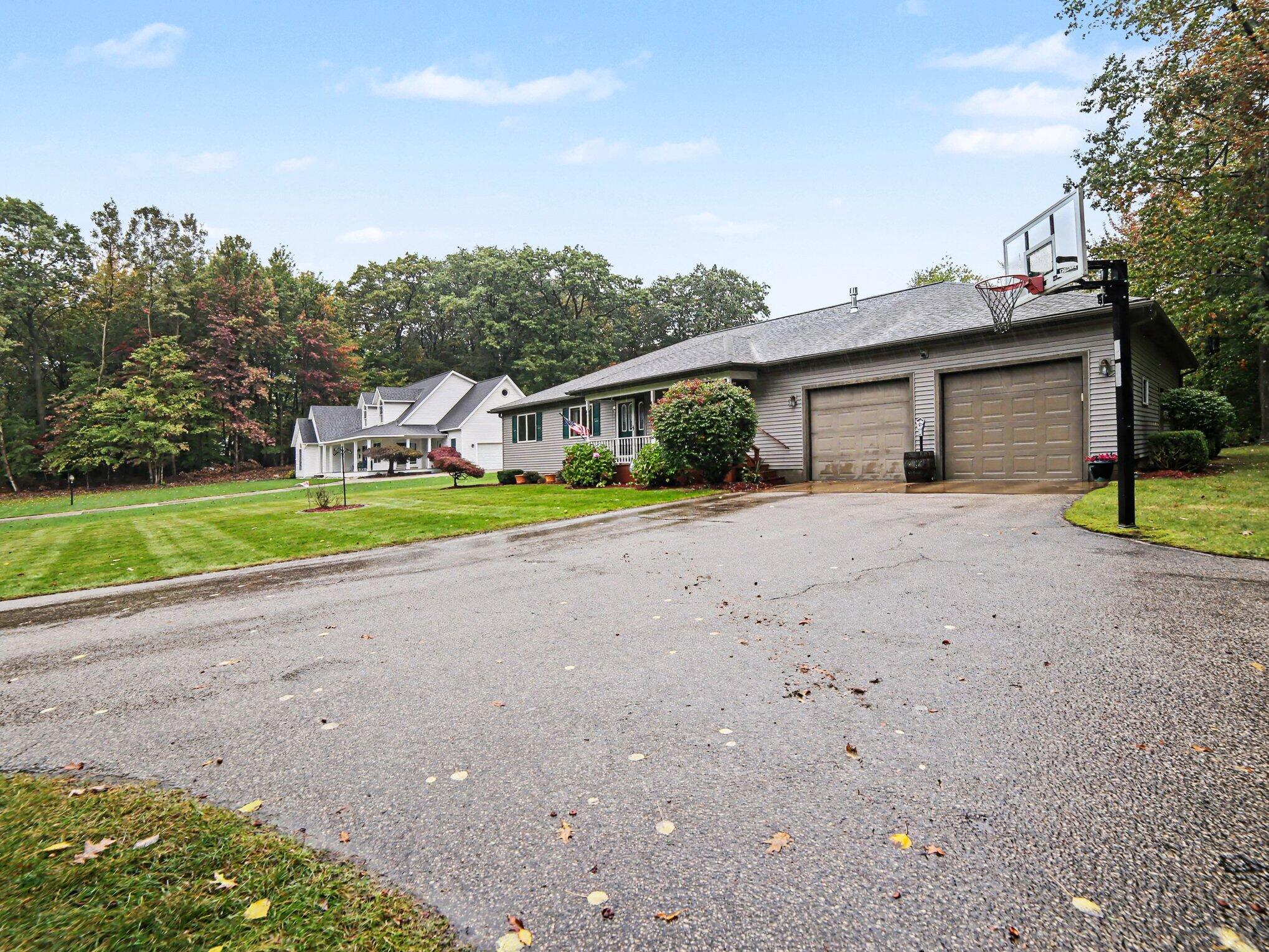 1612 Marilyn Drive Ludington MI 49431