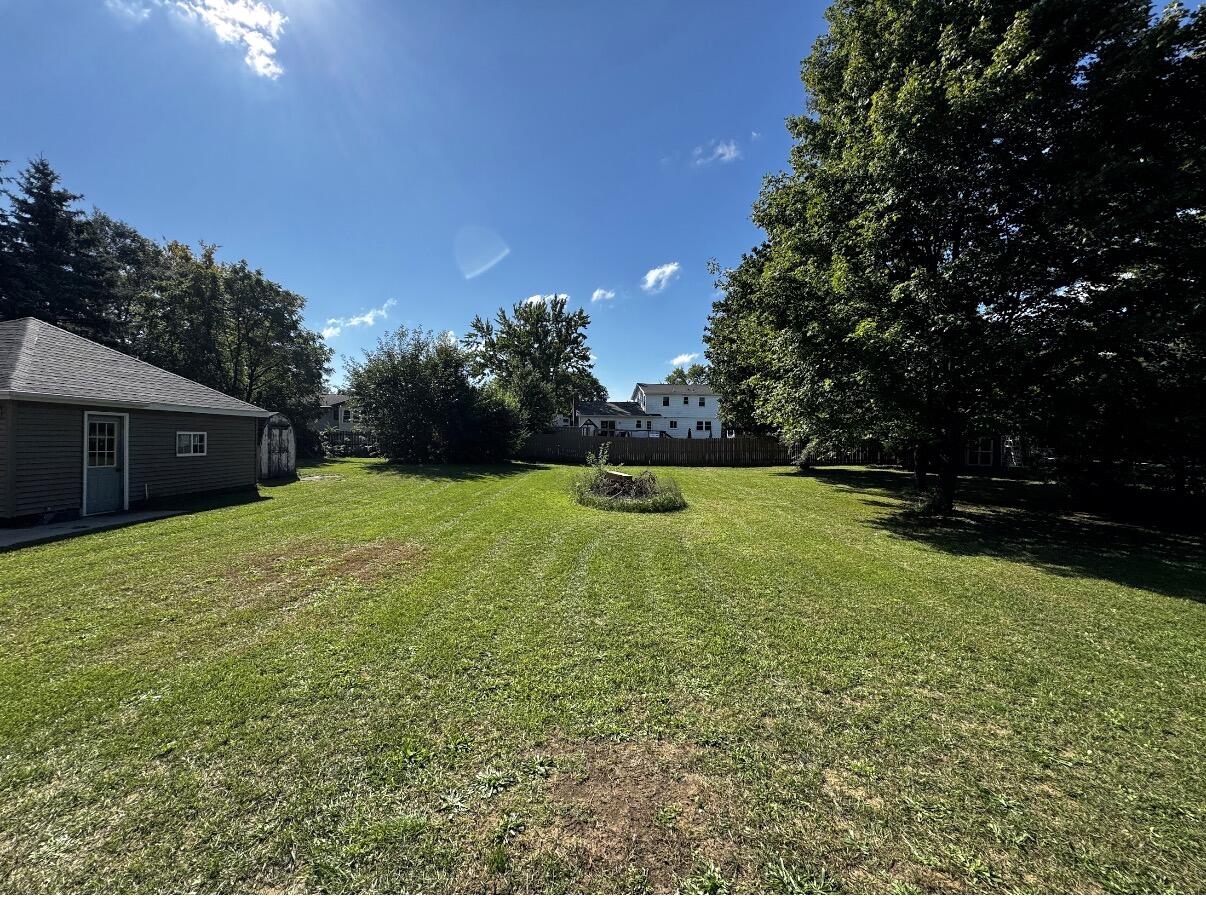 1122 68th Street SE Grand Rapids MI 49508