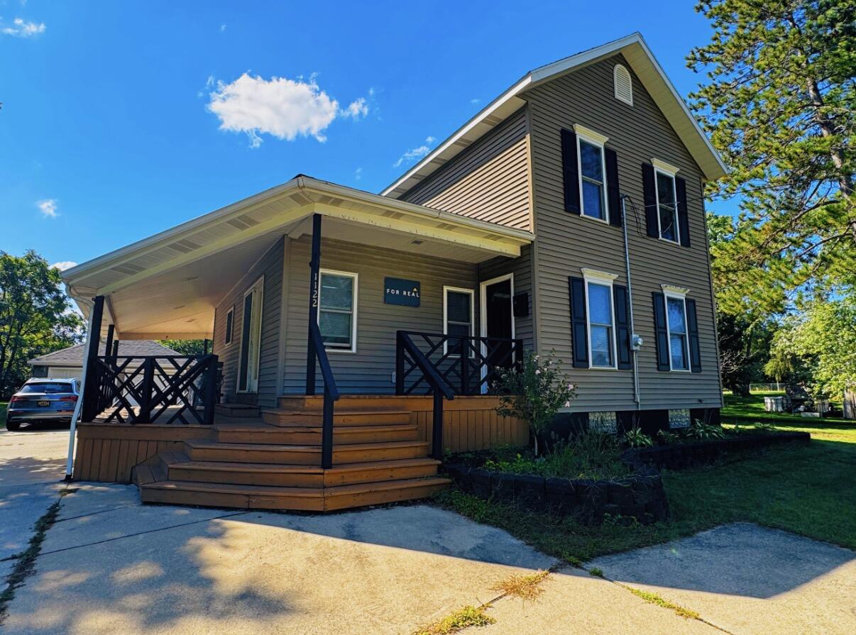 1122 68th Street SE Grand Rapids MI 49508