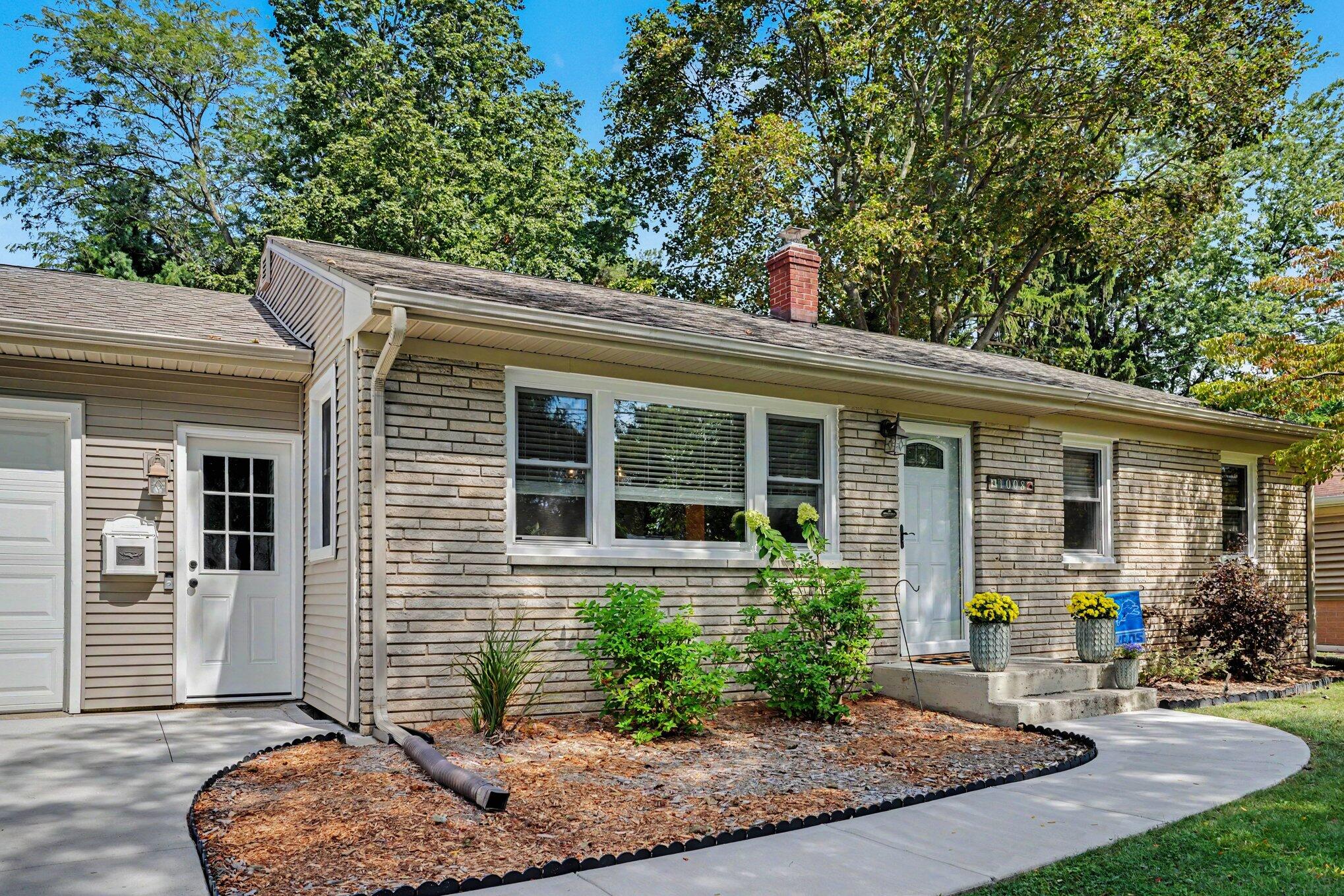 1008 Lynn Avenue Kalamazoo MI 49008