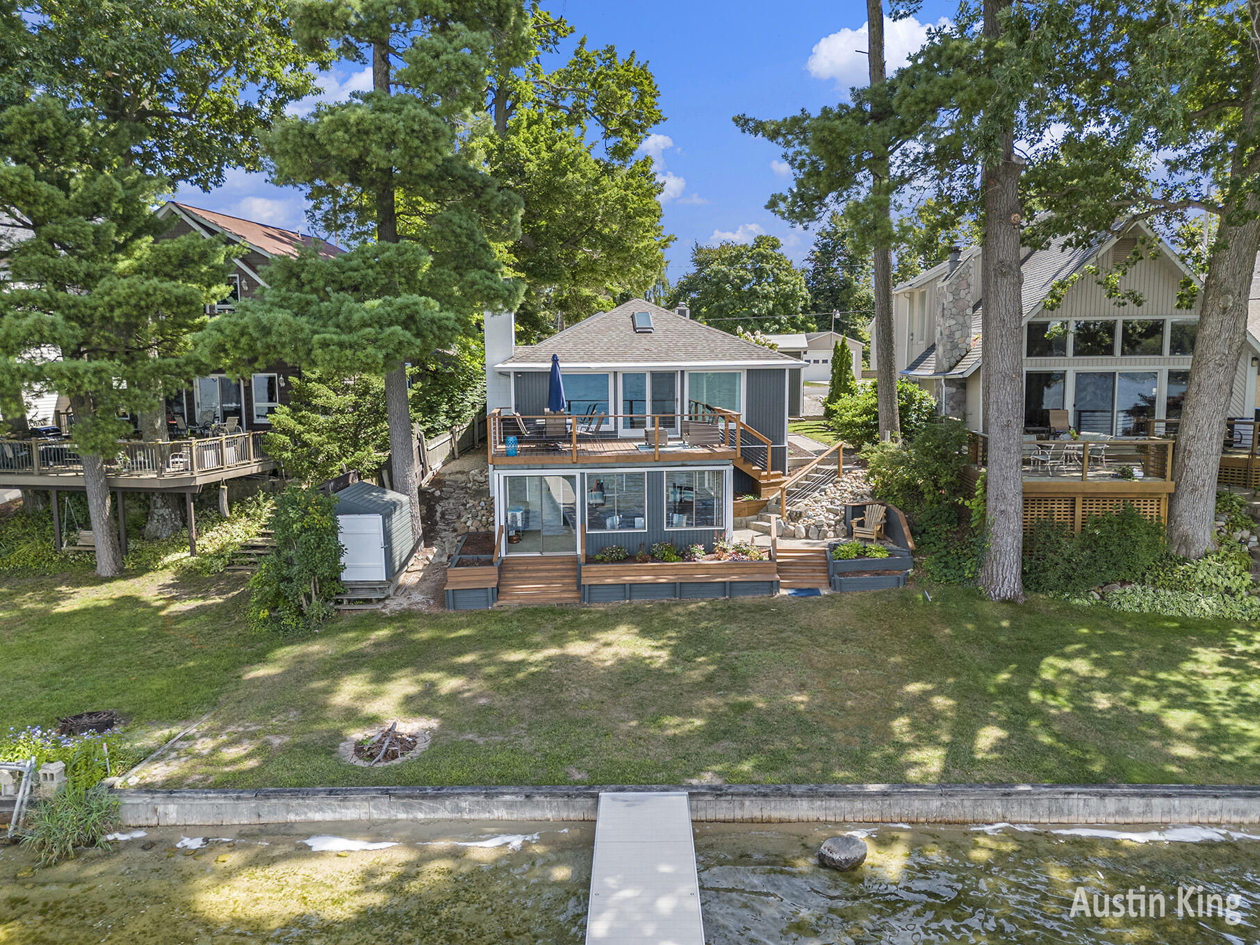 7027 Goldenrod Avenue NE Rockford MI 49341