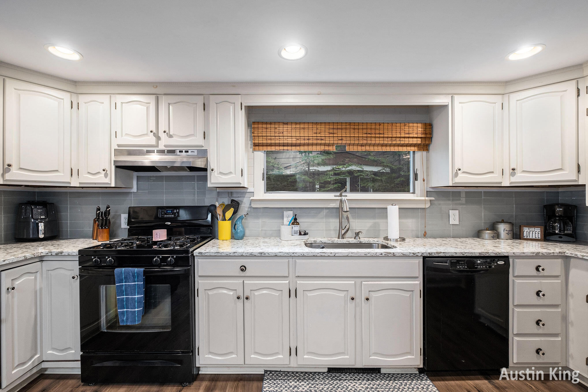 7027 Goldenrod Avenue NE Rockford MI 49341