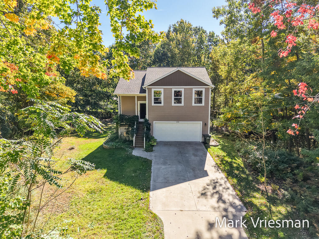 1032 W Barney Avenue Muskegon MI 49441