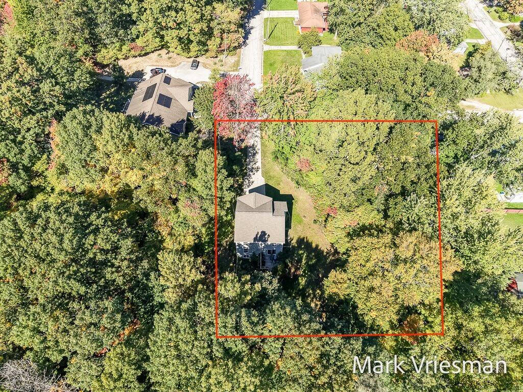 1032 W Barney Avenue Muskegon MI 49441