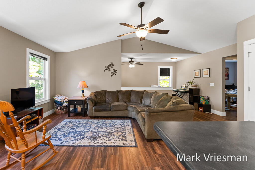 1032 W Barney Avenue Muskegon MI 49441