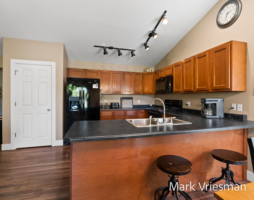 1032 W Barney Avenue Muskegon MI 49441