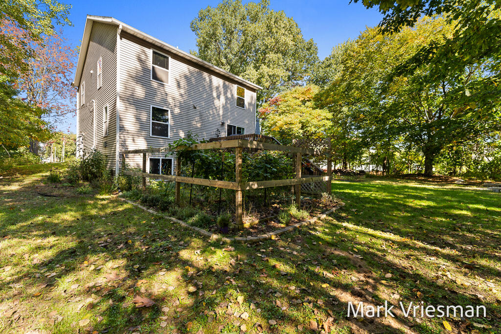 1032 W Barney Avenue Muskegon MI 49441