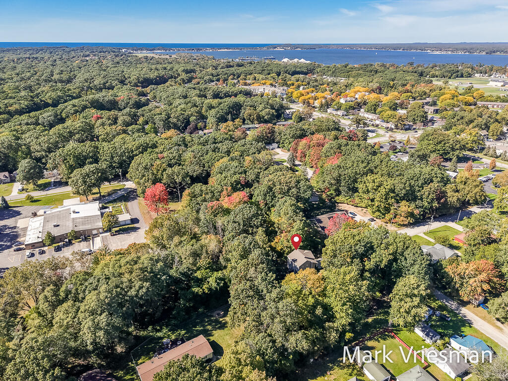 1032 W Barney Avenue Muskegon MI 49441
