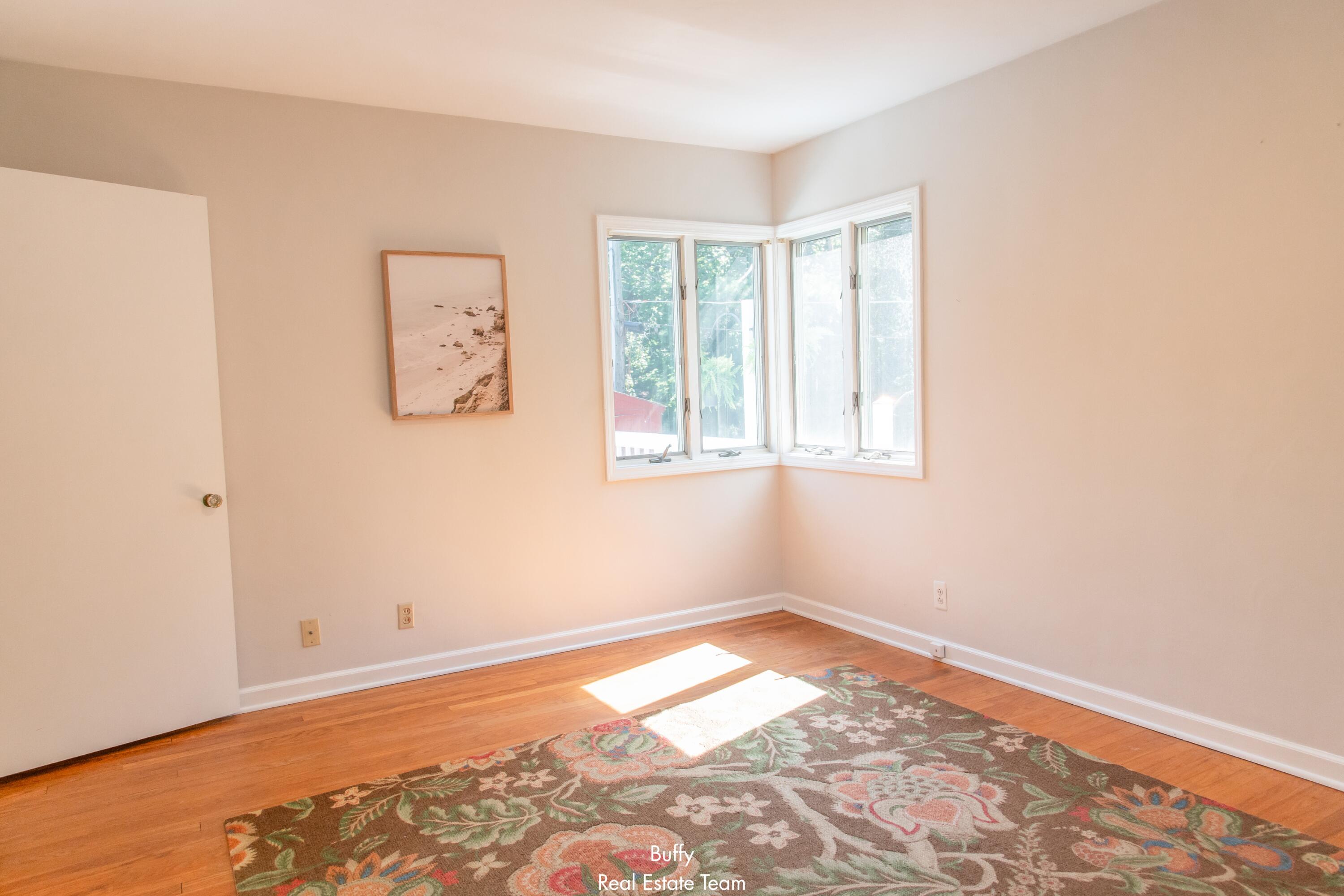 521 Leggat Street Grand Haven MI 49417