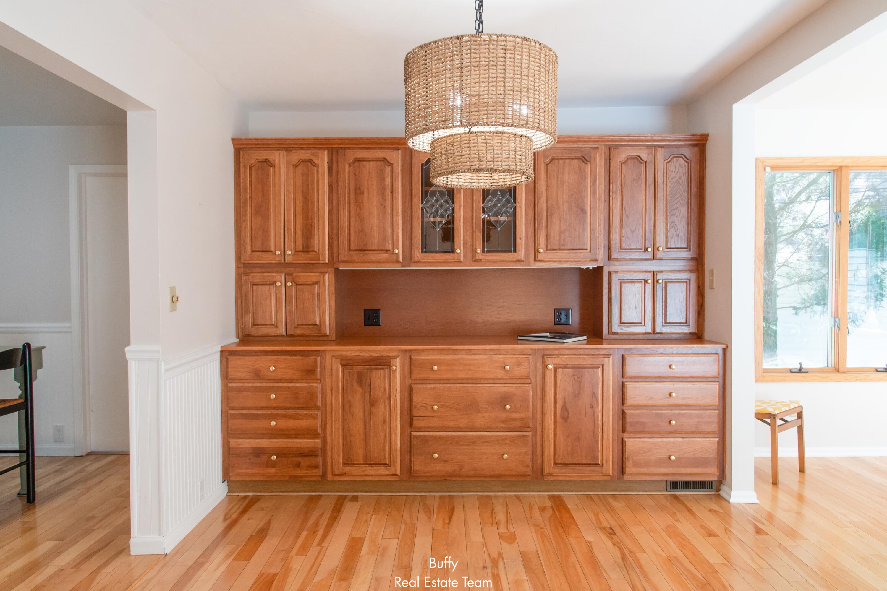 521 Leggat Street Grand Haven MI 49417