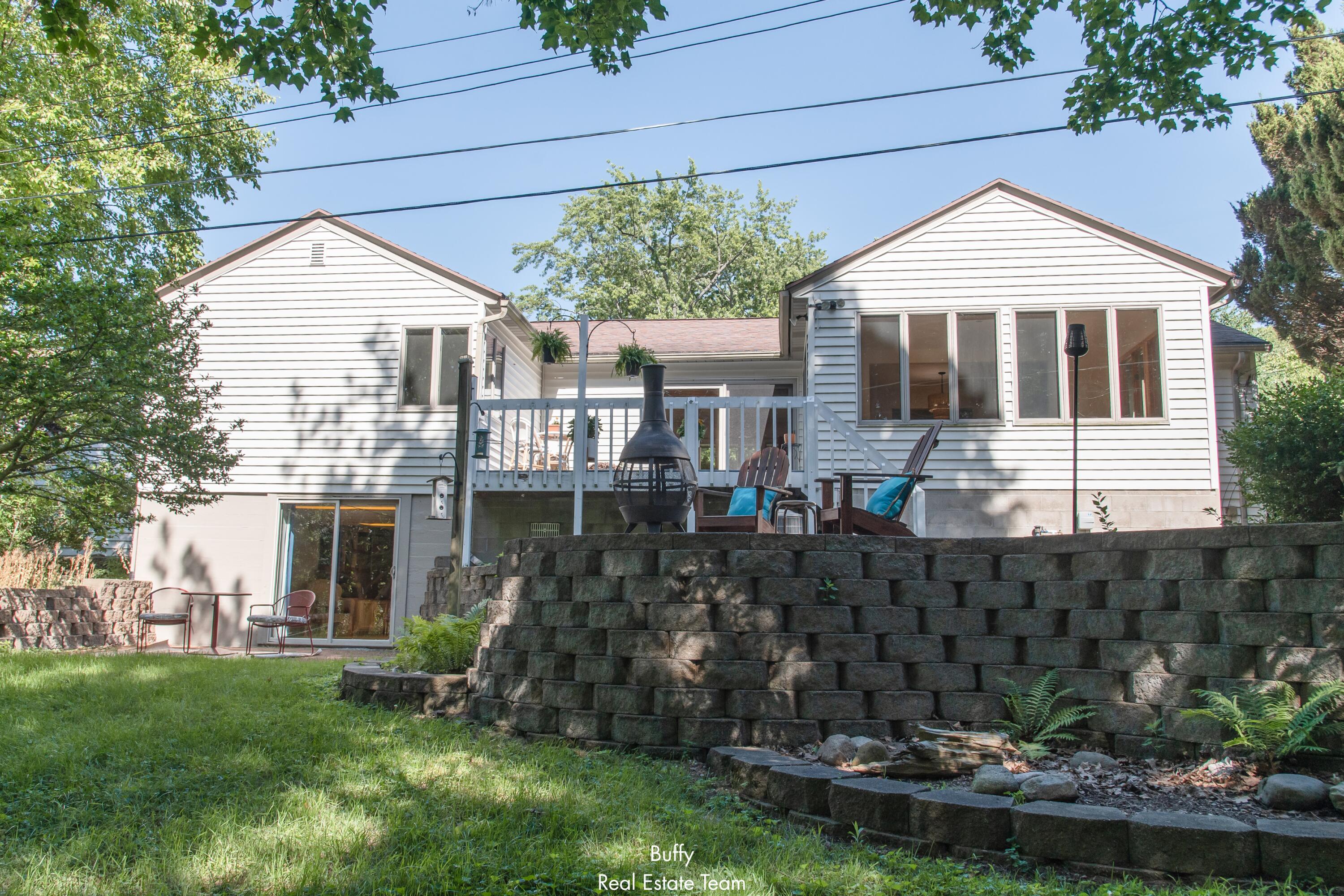 521 Leggat Street Grand Haven MI 49417