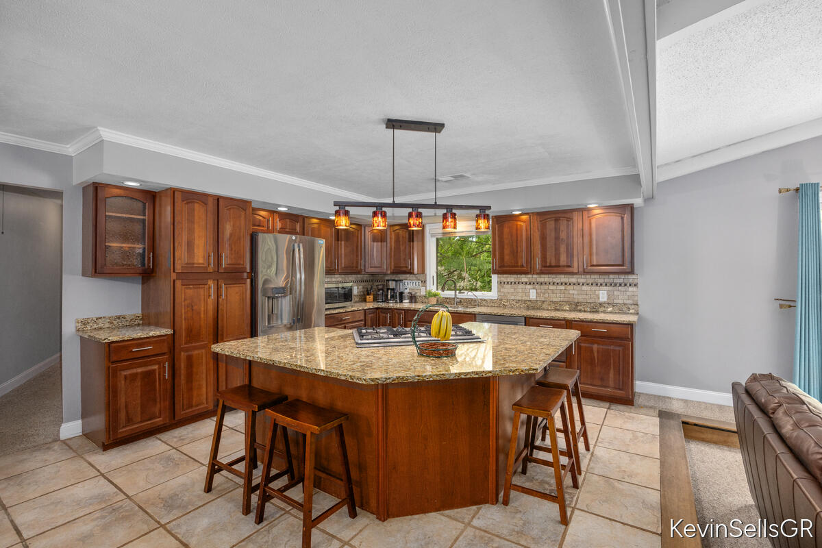 7710 Cascade Pines Drive SE Grand Rapids MI 49546
