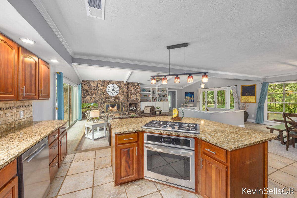 7710 Cascade Pines Drive SE Grand Rapids MI 49546