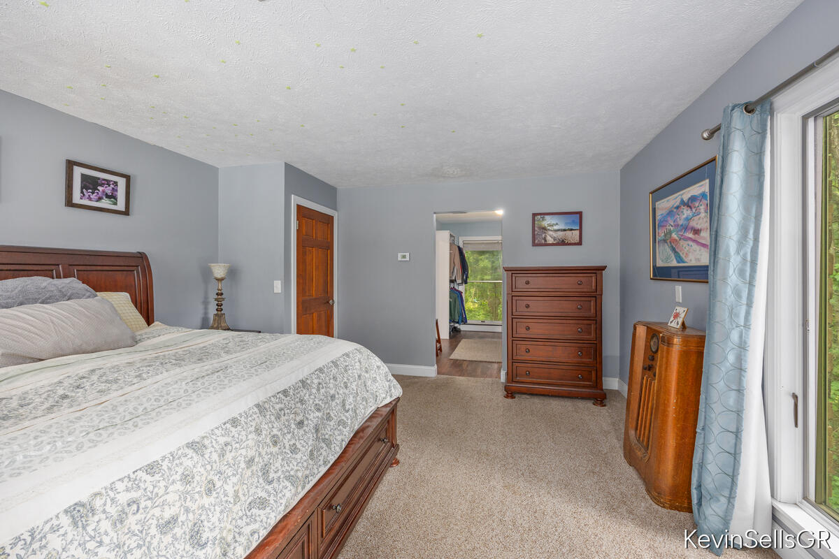 7710 Cascade Pines Drive SE Grand Rapids MI 49546