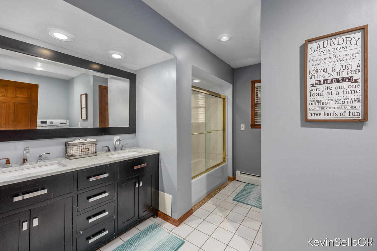7710 Cascade Pines Drive SE Grand Rapids MI 49546