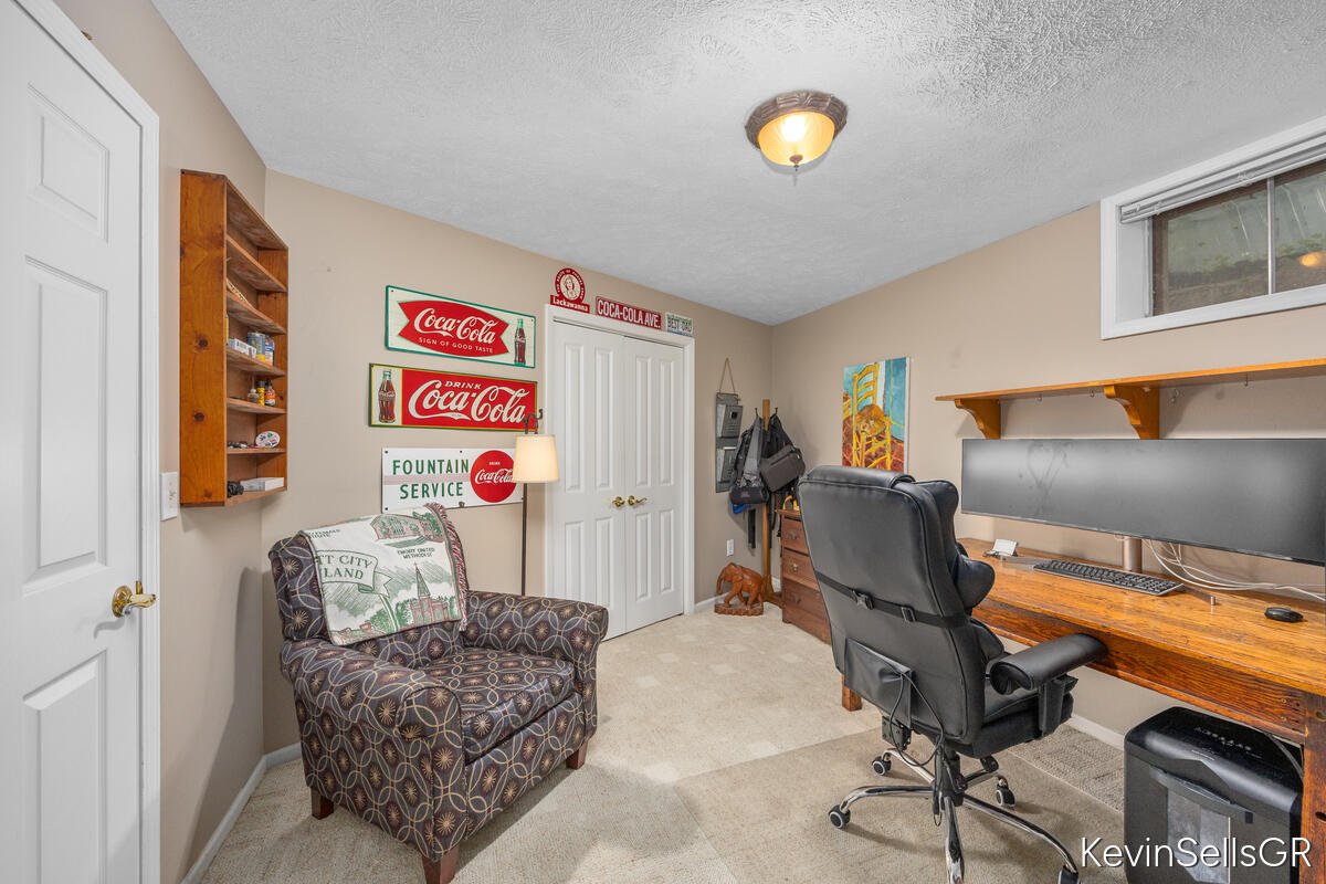 7710 Cascade Pines Drive SE Grand Rapids MI 49546