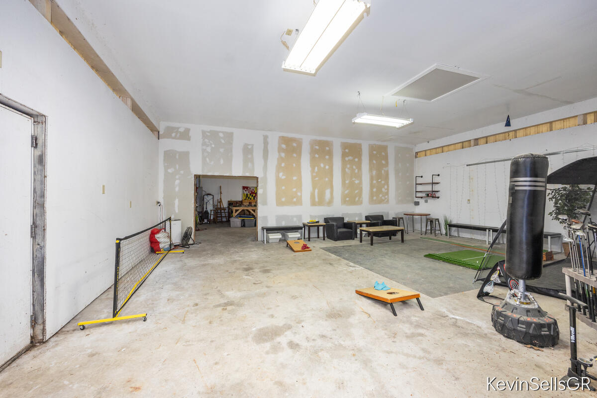 7710 Cascade Pines Drive SE Grand Rapids MI 49546