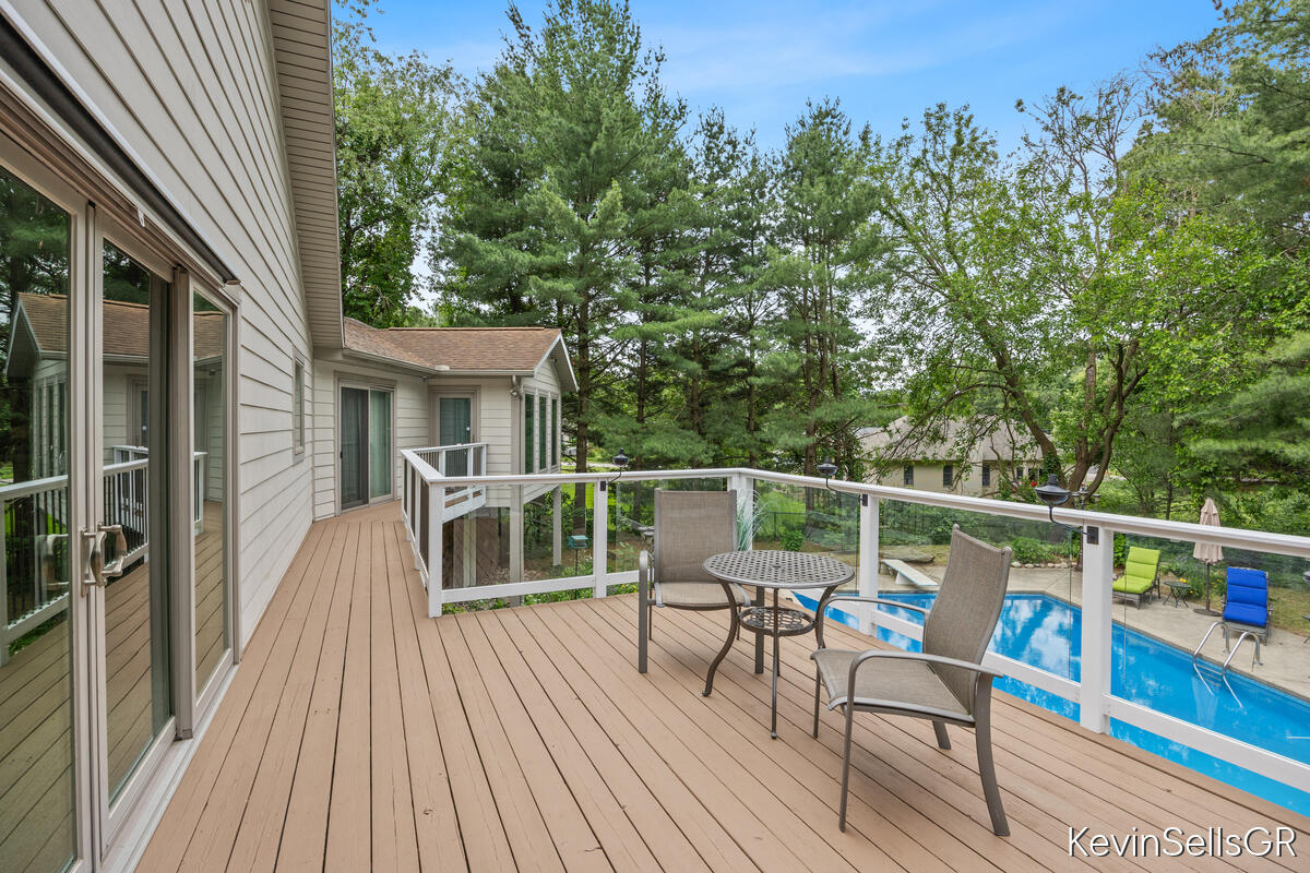 7710 Cascade Pines Drive SE Grand Rapids MI 49546