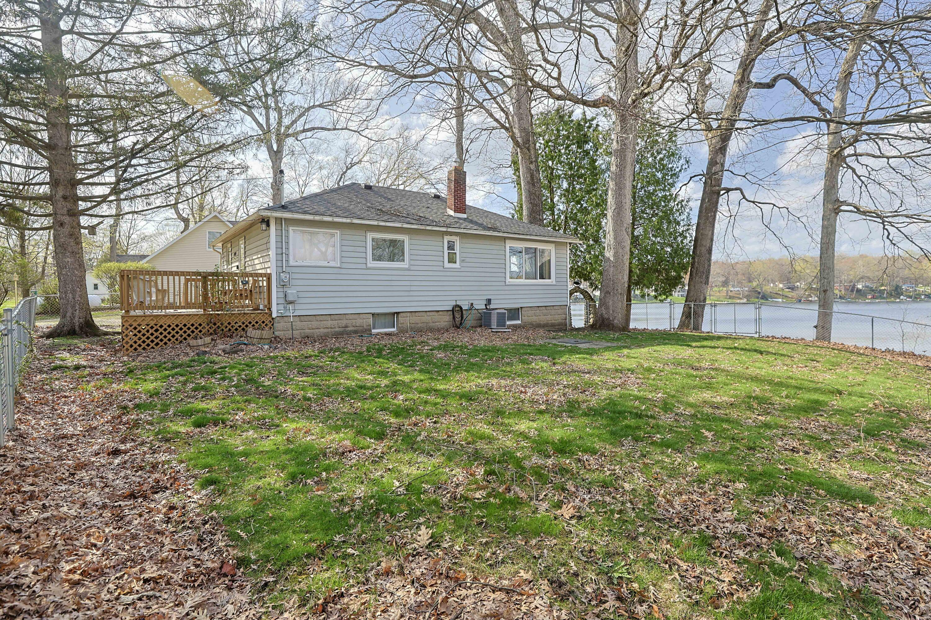 15899 Lakeview Drive Buchanan MI 49107