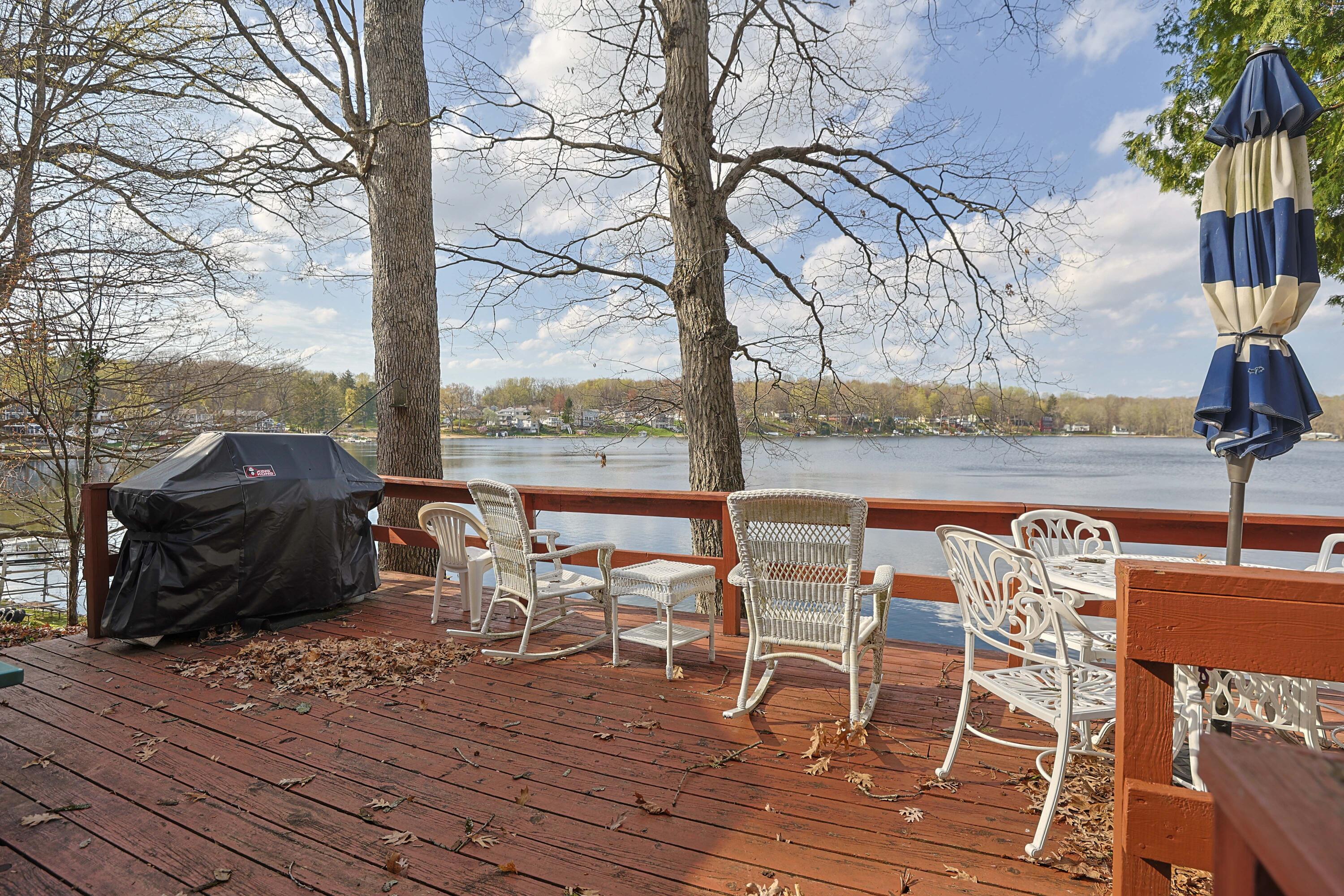 15899 Lakeview Drive Buchanan MI 49107