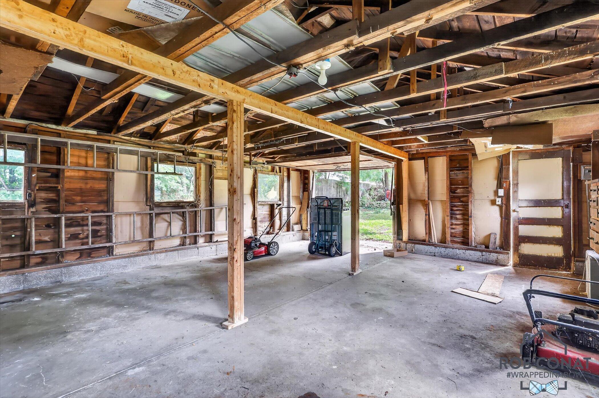 1662 Bristol Avenue NW Grand Rapids MI 49504