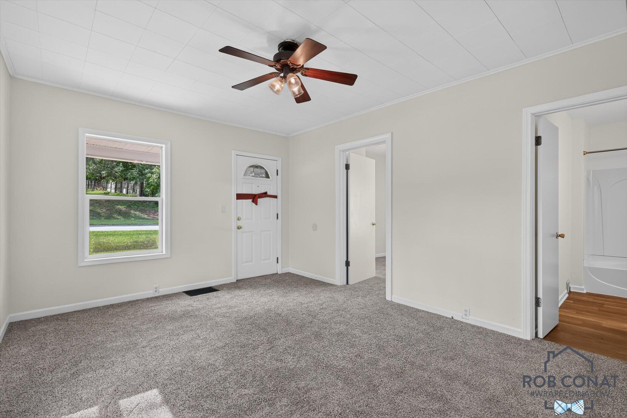 1662 Bristol Avenue NW Grand Rapids MI 49504