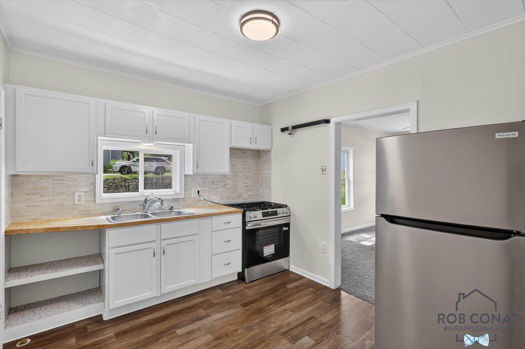 1662 Bristol Avenue NW Grand Rapids MI 49504