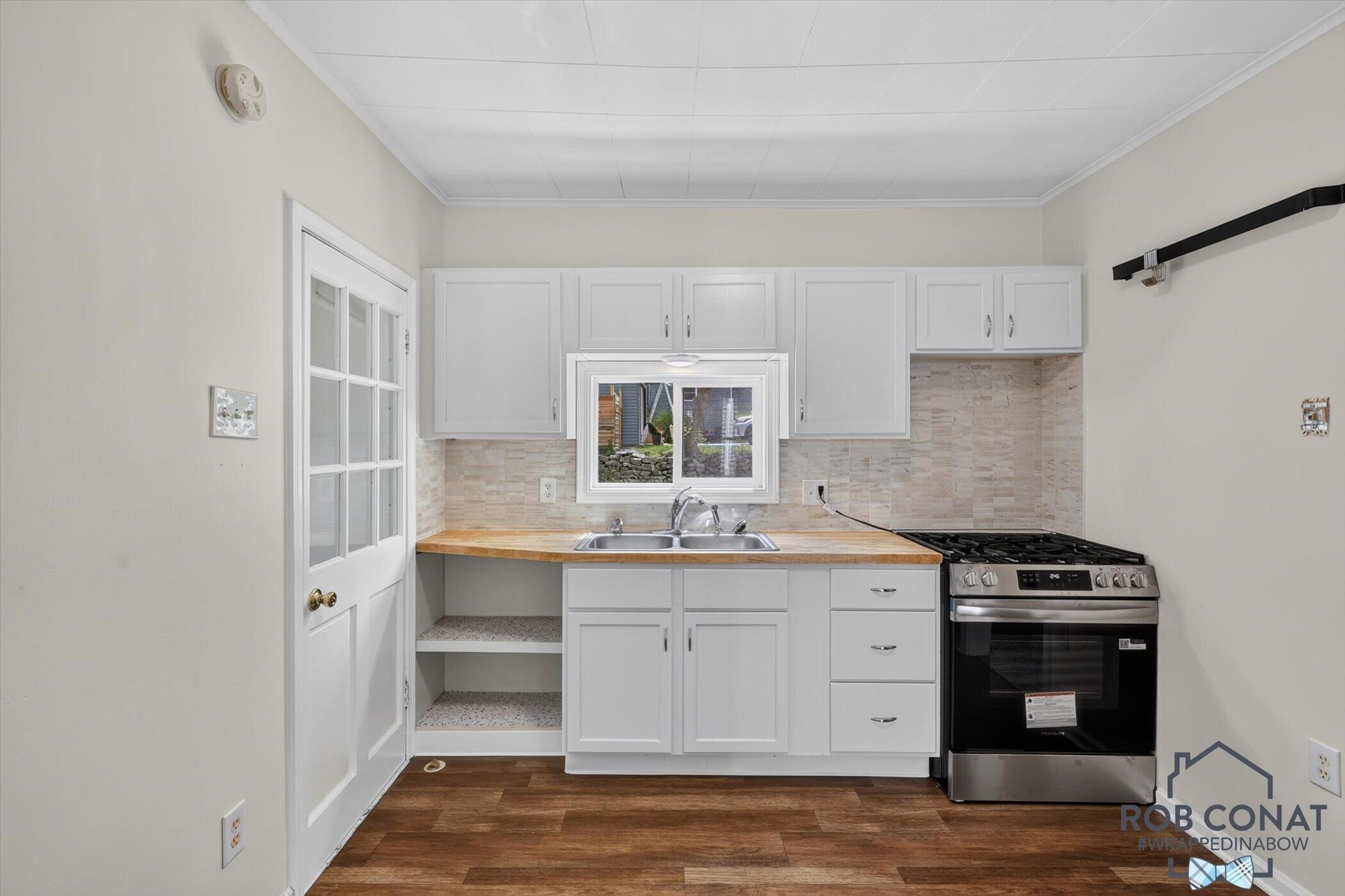 1662 Bristol Avenue NW Grand Rapids MI 49504