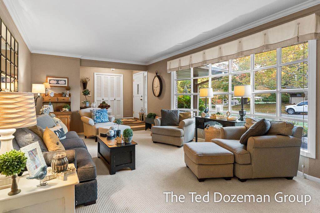 1182 Euna Vista Drive Holland MI 49423