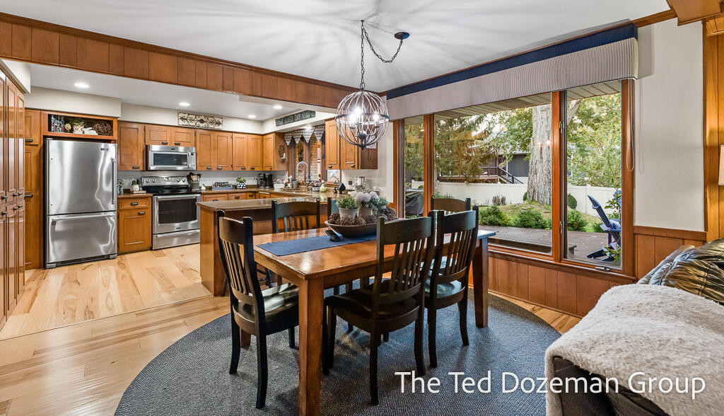 1182 Euna Vista Drive Holland MI 49423