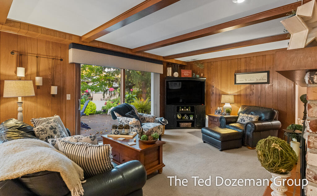 1182 Euna Vista Drive Holland MI 49423