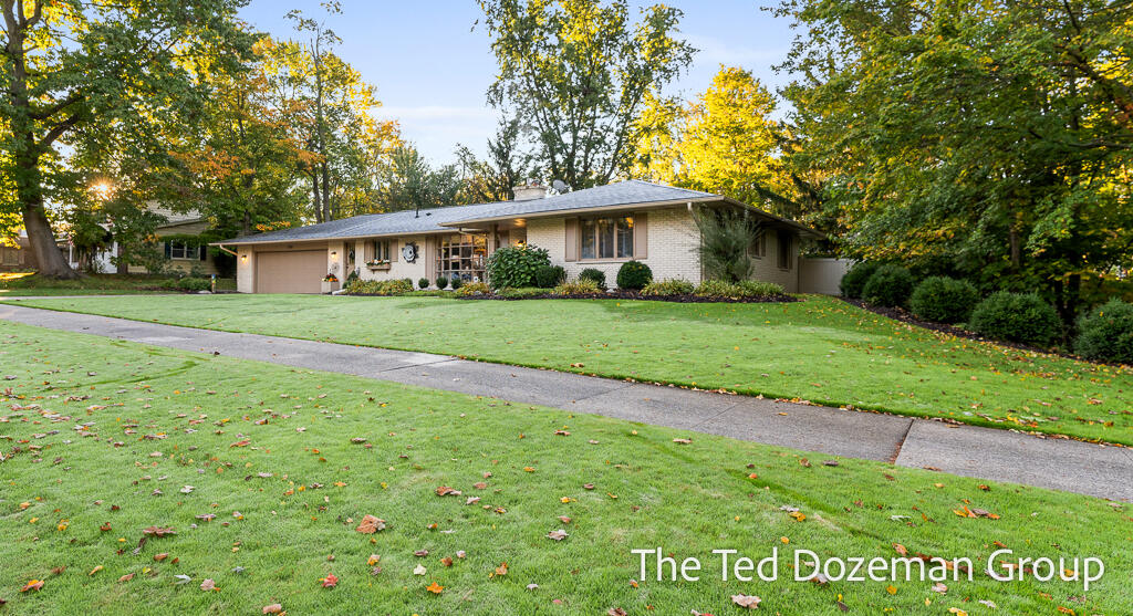 1182 Euna Vista Drive Holland MI 49423